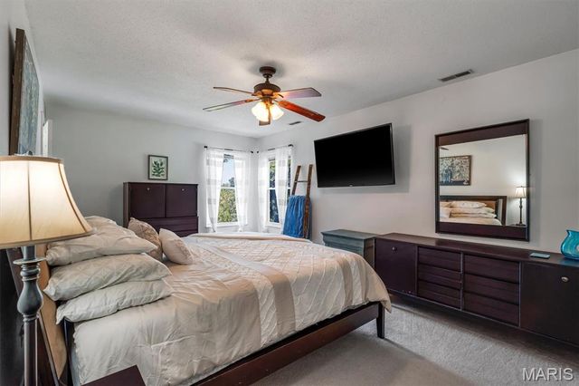 908 Amesbury Court, Belleville, IL 62221