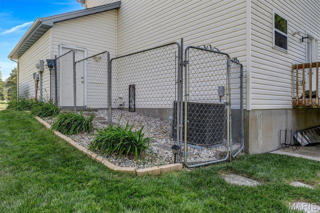 908 Amesbury Court, Belleville, IL 62221