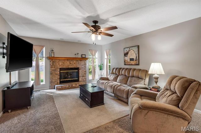 908 Amesbury Court, Belleville, IL 62221