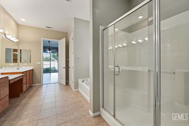 5704 Wisteria Valley Road, Bakersfield, CA 93306