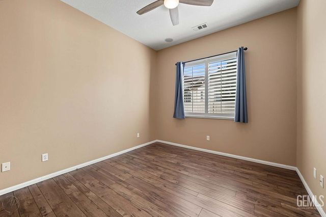 5704 Wisteria Valley Road, Bakersfield, CA 93306