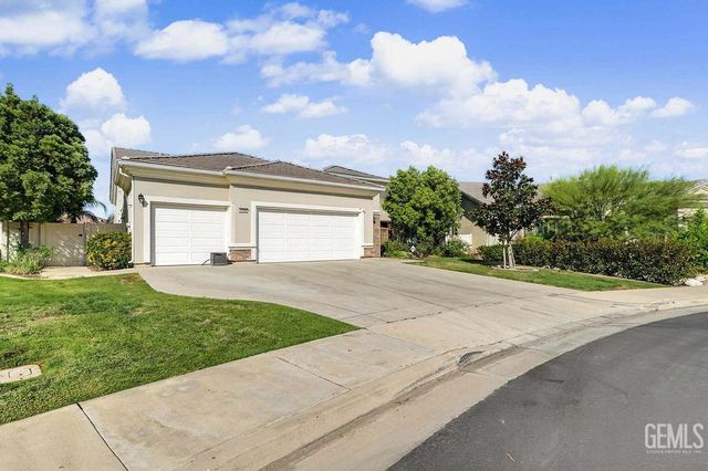 5704 Wisteria Valley Road, Bakersfield, CA 93306