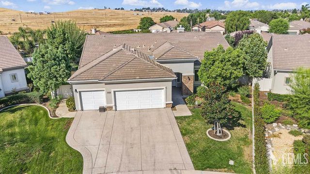 5704 Wisteria Valley Road, Bakersfield, CA 93306