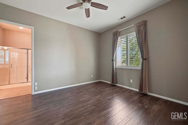 5704 Wisteria Valley Road, Bakersfield, CA 93306