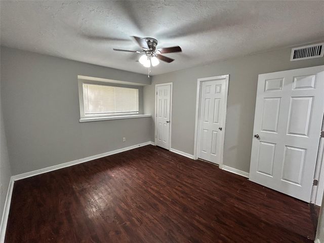 8723 Ilona 2, Houston, TX 77025