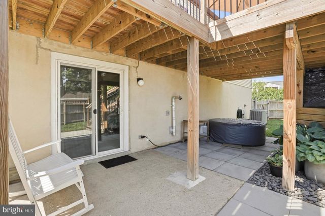 807 OAKWOOD RD, Glen Burnie, MD 21061