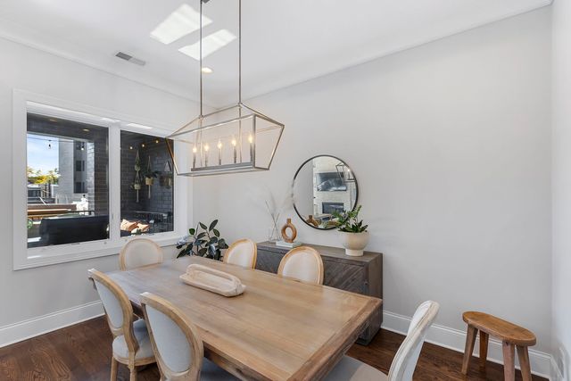 4802 N Bell Avenue 201, Chicago, IL 60625