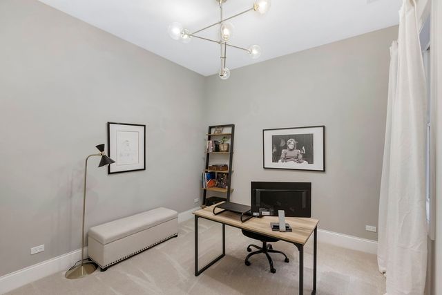 4802 N Bell Avenue 201, Chicago, IL 60625