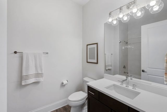 4802 N Bell Avenue 201, Chicago, IL 60625