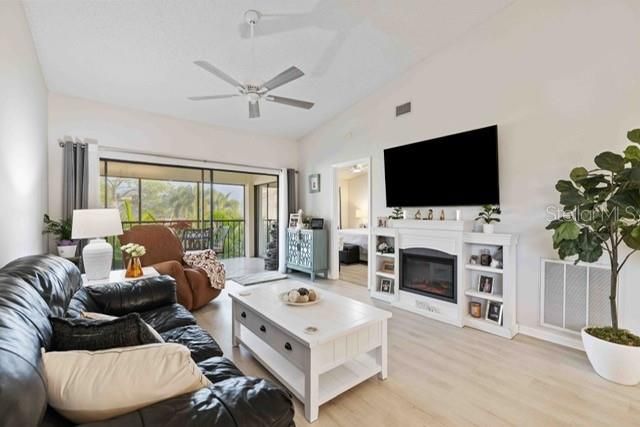 4482 WEYBRIDGE 62, Sarasota, FL 34235