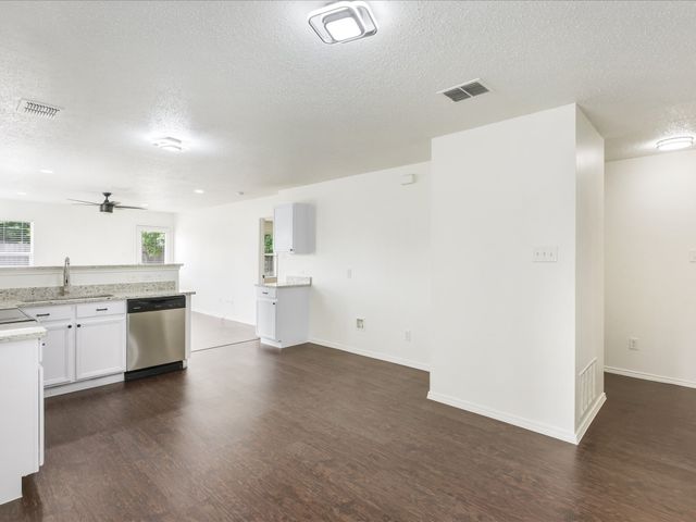4816 Waterford Drive, Fort Worth, TX 76179