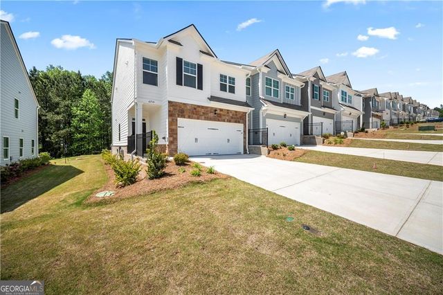 6710 Corryton Street, Flowery Branch, GA 30542