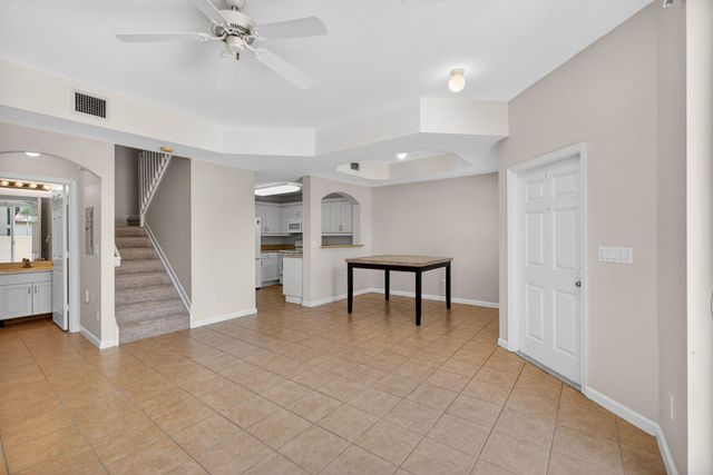 6549 Diamond Springs Terrace 2003, West Palm Beach, FL 33411