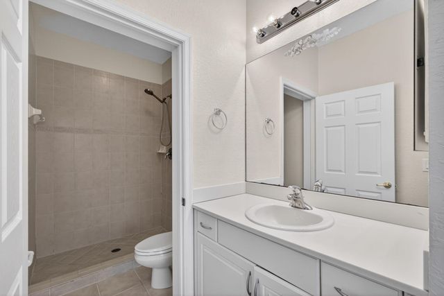 6549 Diamond Springs Terrace 2003, West Palm Beach, FL 33411