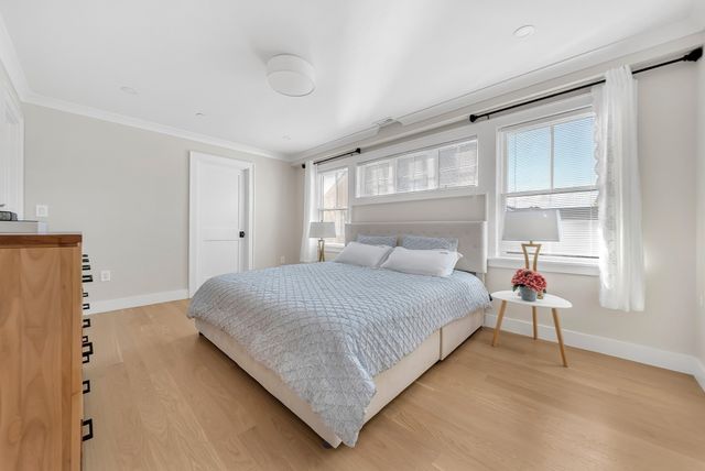 264 Pearl St. 2, Newton, MA 02458