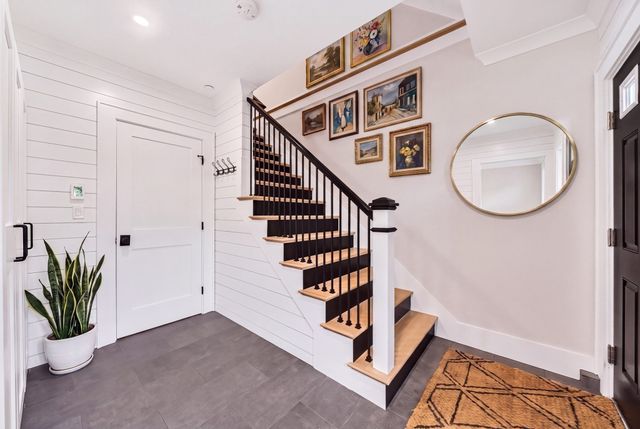 264 Pearl St. 2, Newton, MA 02458