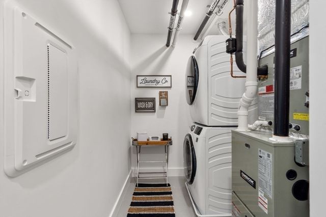 6 Gen Devine Wy 1, Boston, MA 02127