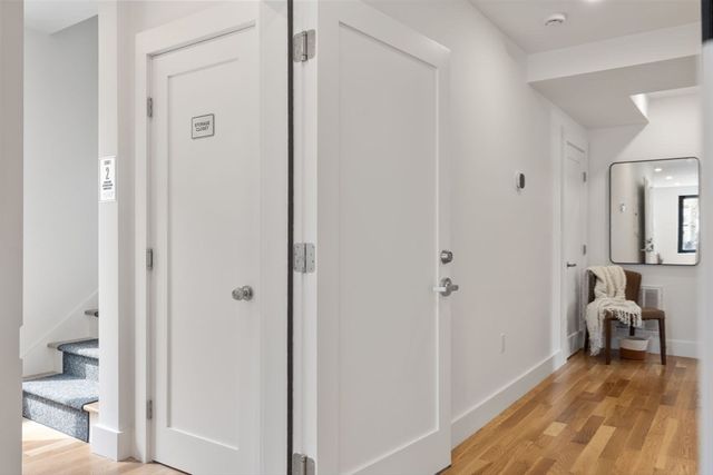 6 Gen Devine Wy 1, Boston, MA 02127