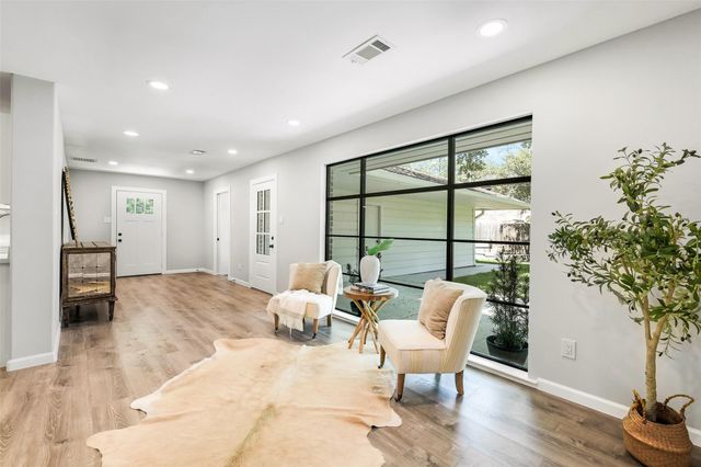 10726 Riverview Drive, Houston, TX 77042