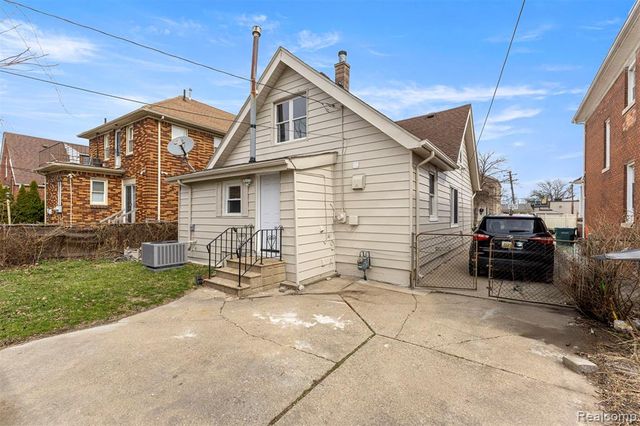 4535 Mead Street, Dearborn, MI 48126