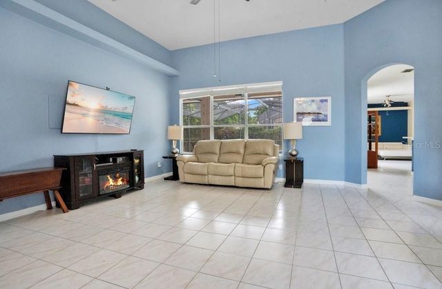 8618 TERRACE PINES COURT, Orlando, FL 32836