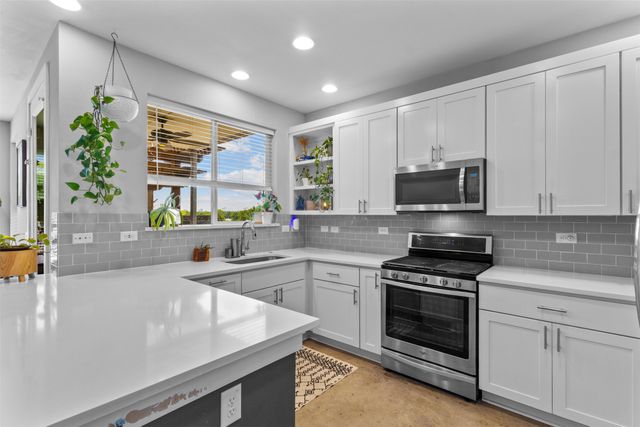 1011 Gallivant Lane, Dallas, TX 75218