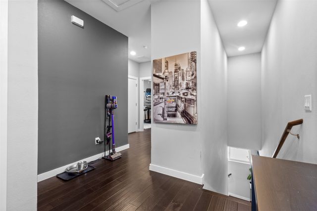 1011 Gallivant Lane, Dallas, TX 75218