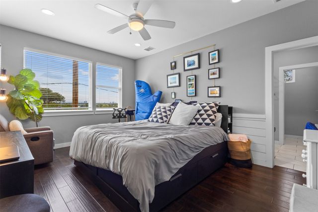1011 Gallivant Lane, Dallas, TX 75218