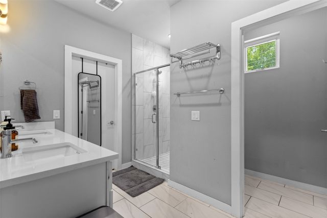 1011 Gallivant Lane, Dallas, TX 75218