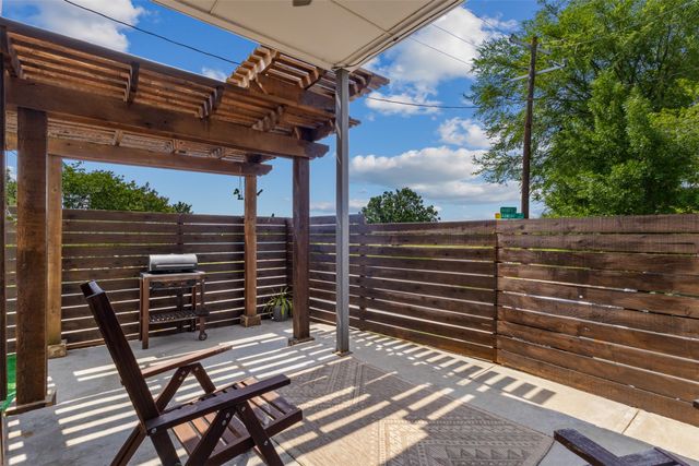 1011 Gallivant Lane, Dallas, TX 75218