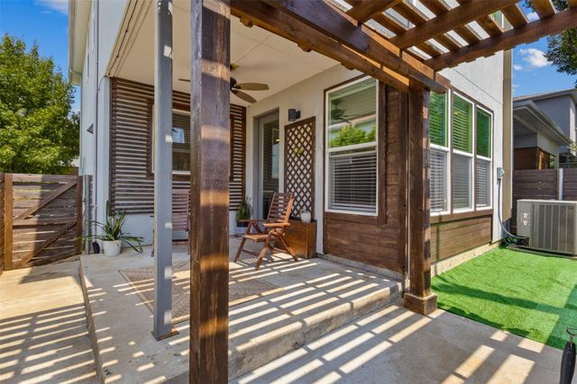 1011 Gallivant Lane, Dallas, TX 75218