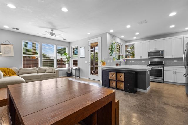 1011 Gallivant Lane, Dallas, TX 75218