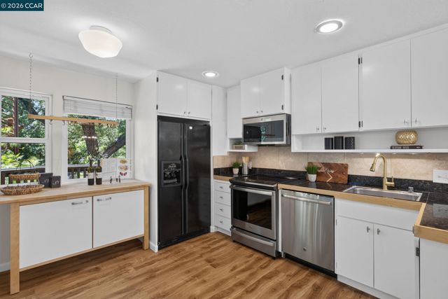 911 Dewing Ave, Lafayette, CA 94549