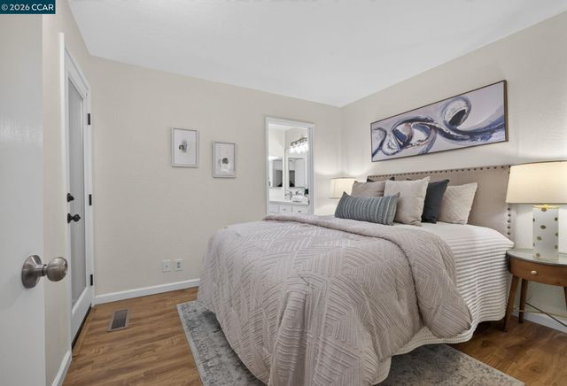 911 Dewing Ave, Lafayette, CA 94549