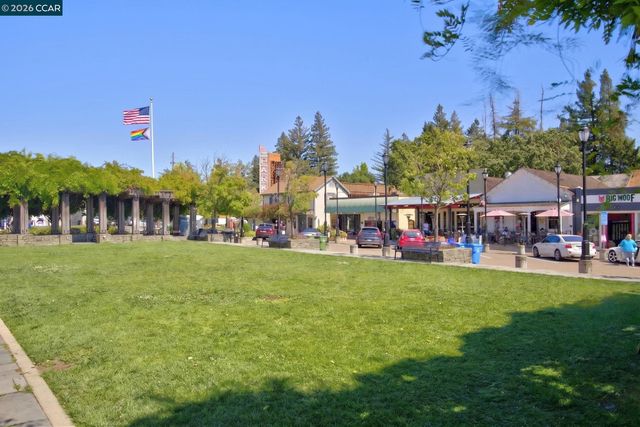 911 Dewing Ave, Lafayette, CA 94549