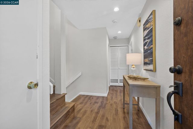 911 Dewing Ave, Lafayette, CA 94549