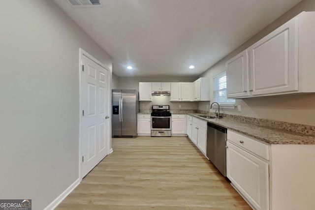 7570 Old Field Cove Road, Cumming, GA 30028