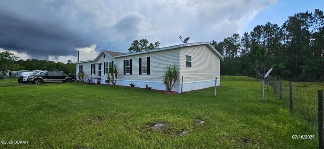960 Still Road, Pierson, FL 32180