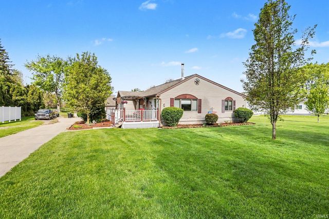 51837 Mayflower Road, South Bend, IN 46628