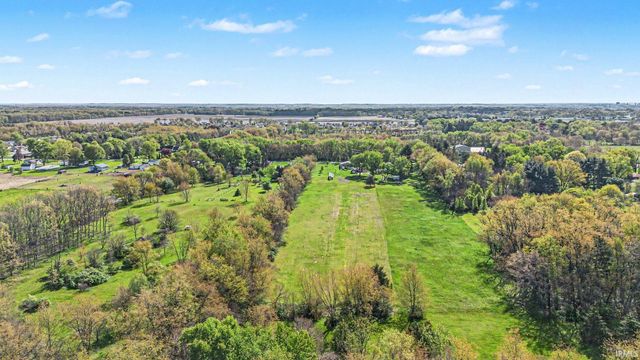 51837 Mayflower Road, South Bend, IN 46628