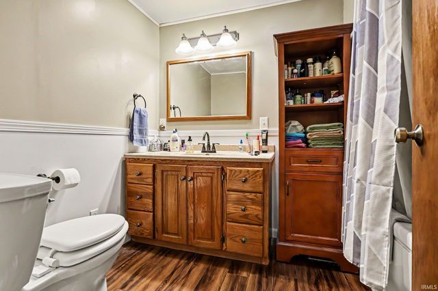 51837 Mayflower Road, South Bend, IN 46628