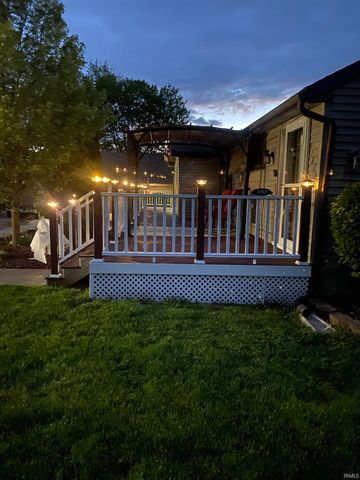 51837 Mayflower Road, South Bend, IN 46628
