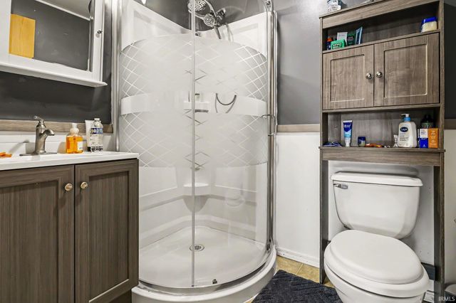 51837 Mayflower Road, South Bend, IN 46628