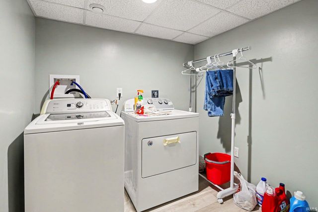51837 Mayflower Road, South Bend, IN 46628