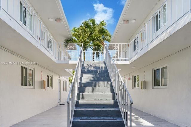 1630 NW 18th St 3, Miami, FL 33125