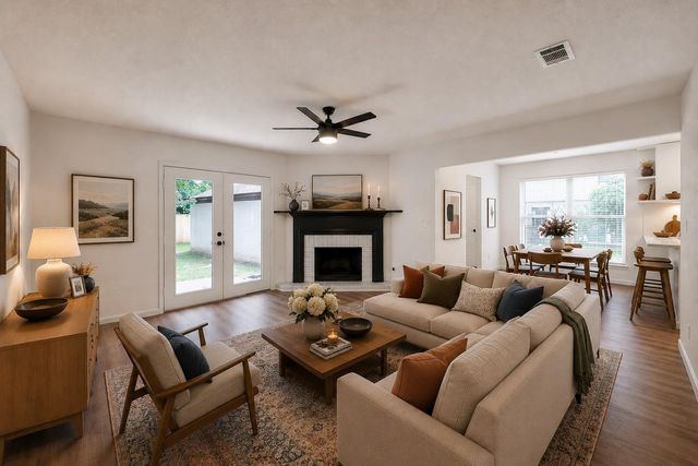 155 Rushwing Place, The Woodlands, TX 77381