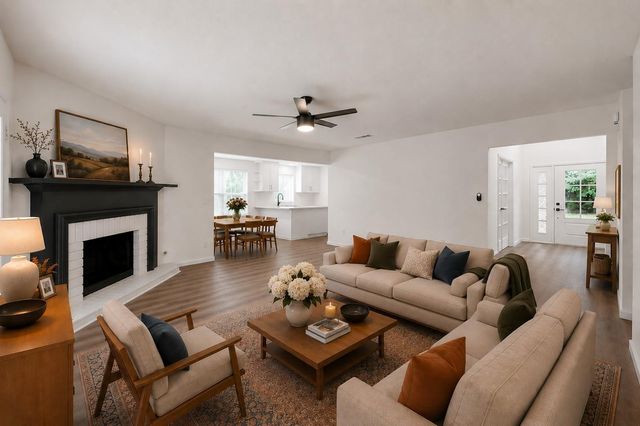 155 Rushwing Place, The Woodlands, TX 77381