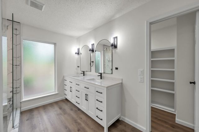 155 Rushwing Place, The Woodlands, TX 77381
