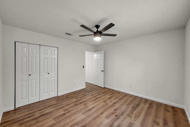 155 Rushwing Place, The Woodlands, TX 77381