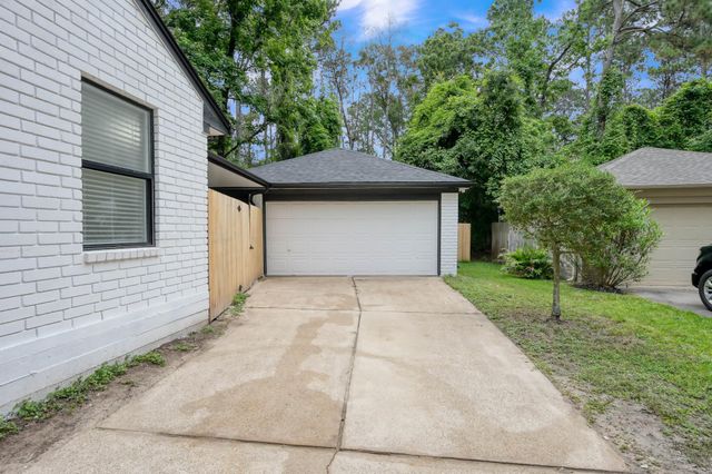 155 Rushwing Place, The Woodlands, TX 77381